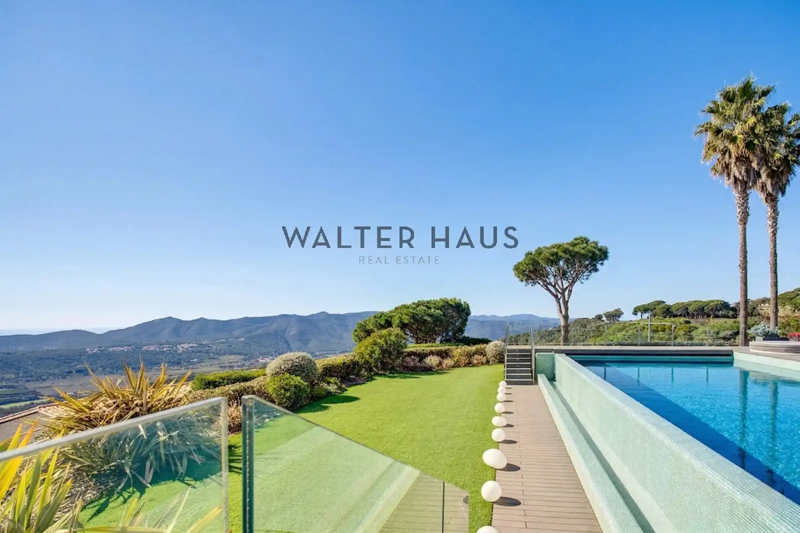 Vista exterior de Casa o chalet en venta en Castell d'Aro, Platja d'Aro i s'Agaró con Aire acondicionado, Calefacción y Jardín privado