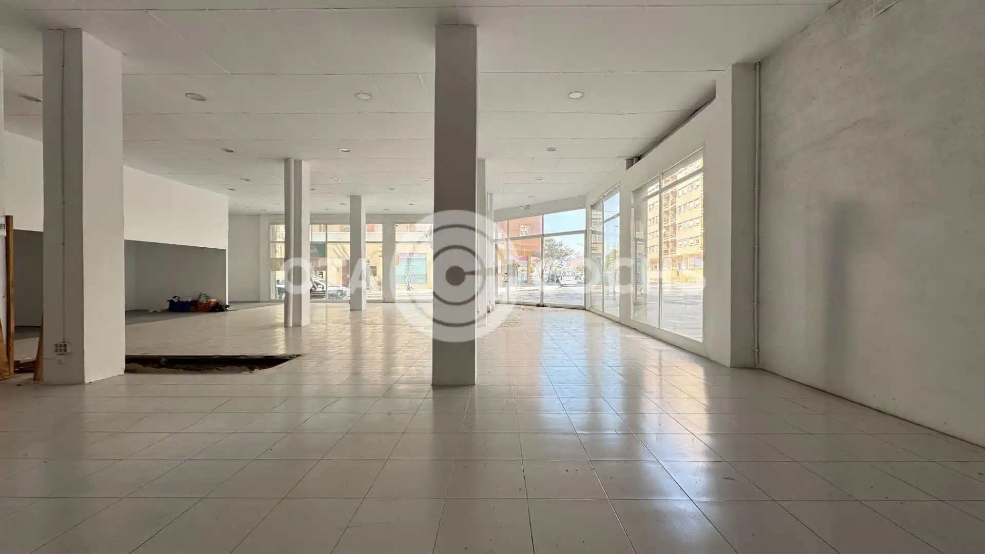 Local comercial en venta en Avenida dels Països Catalans, imagen 9