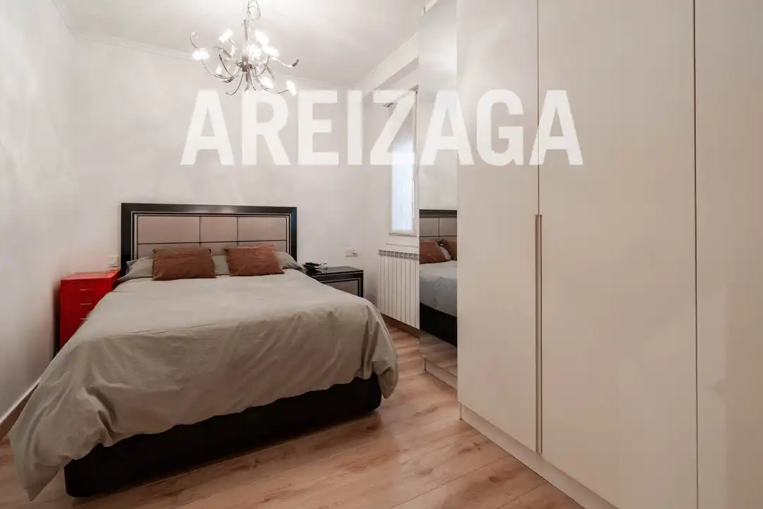 Schlafzimmer von Wohnung zum Verkauf in Donostia - San Sebastián  mit Heizung und Balkon
