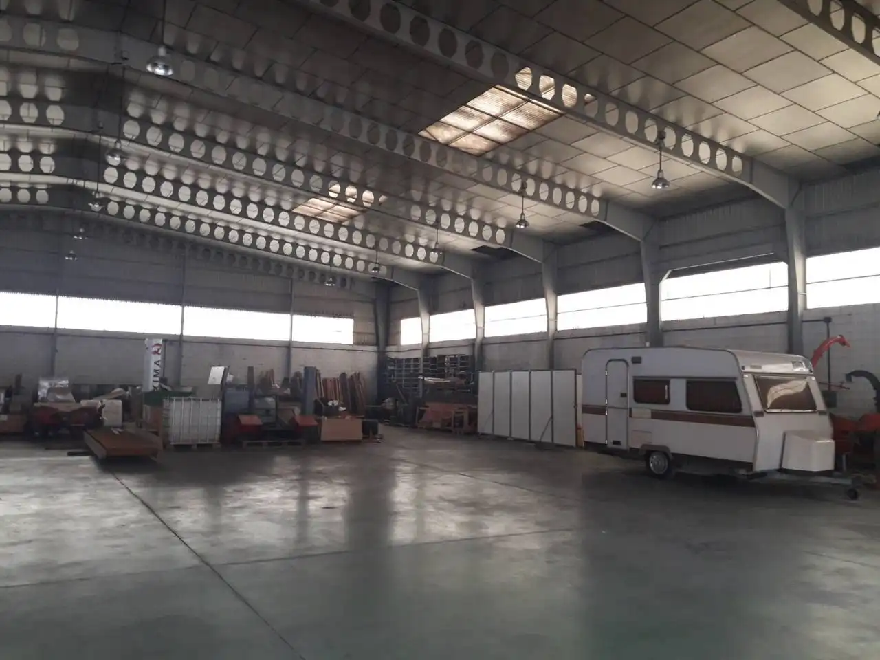 Fabrikhallen zur Miete in Carreño, Asturias