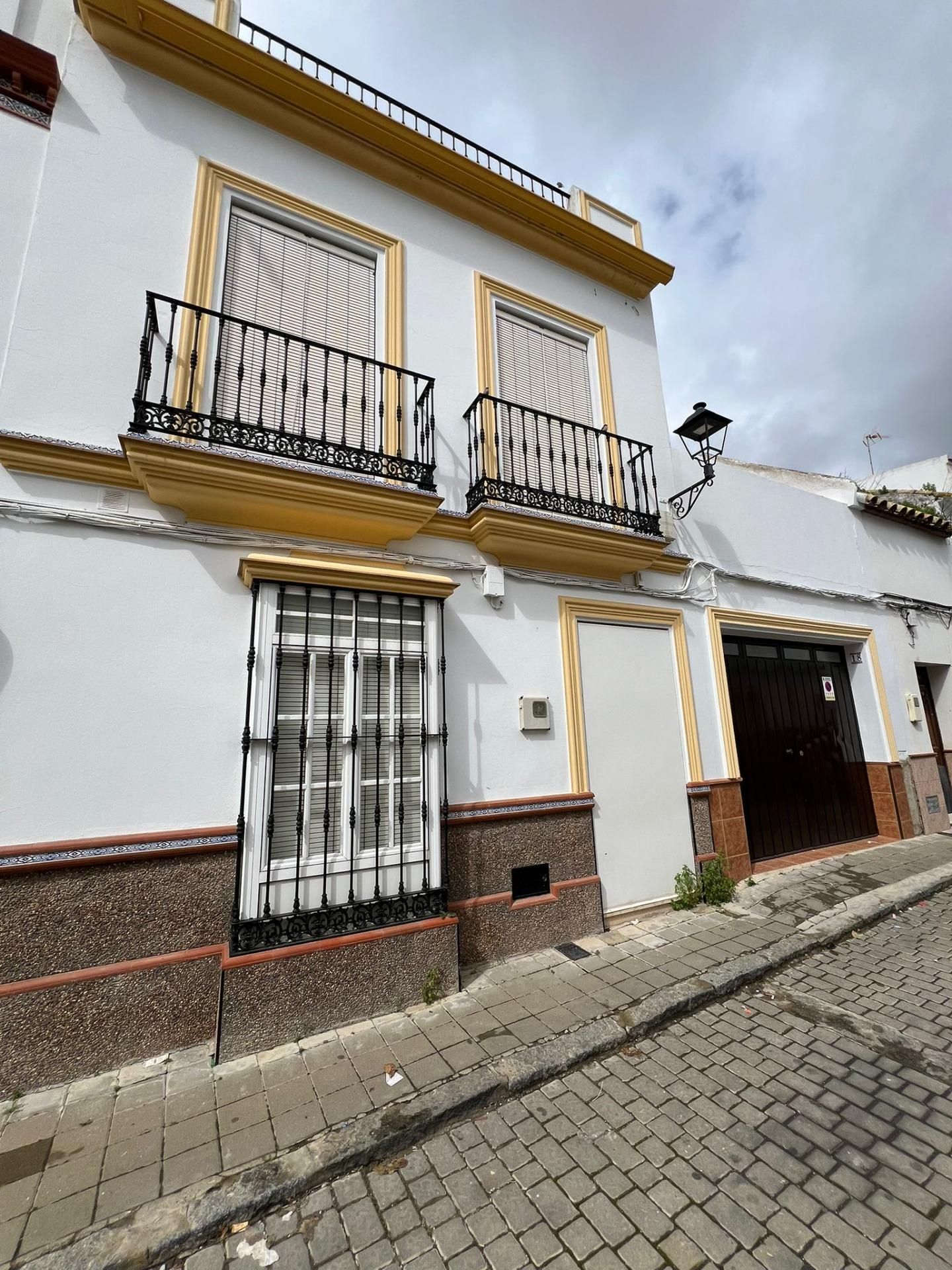 Vista exterior de Casa o xalet en venda en Fuentes de Andalucía