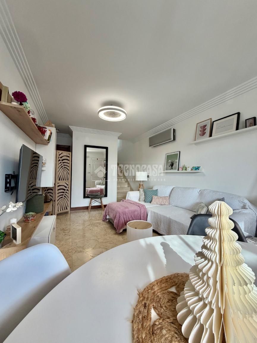 Living room of Single-family semi-detached for sale in San Bartolomé