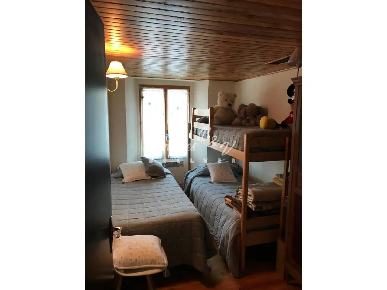 Bedroom of Flat for sale in Bourg - Madame  with Heating, Parquet flooring and Furnished