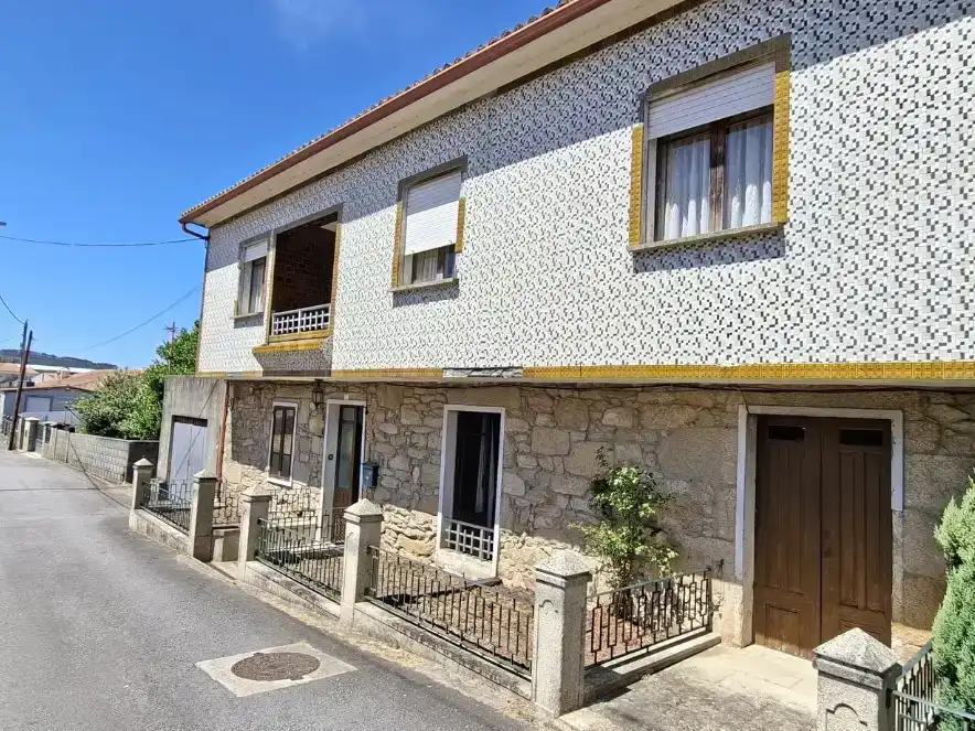 Vista exterior de Casa o xalet en venda en Catoira amb Balcó