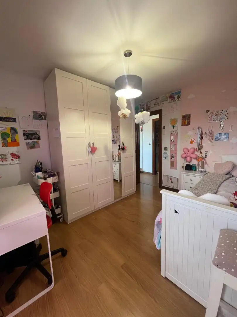 Habitación de Piso en venta en Viana de Cega con Aire acondicionado, Calefacción y Parquet