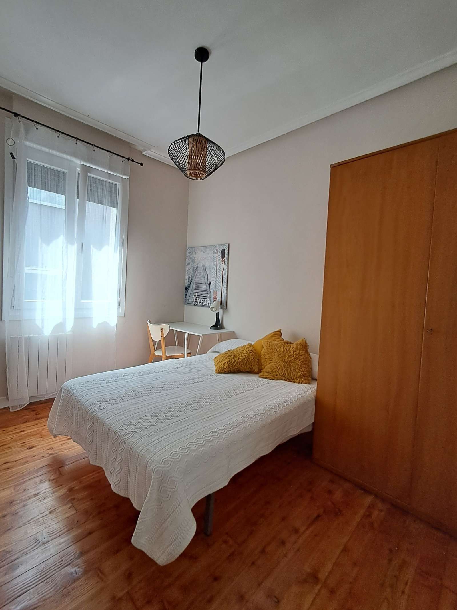 Bedroom of Flat to share in Bilbao   with Air Conditioner, Heating and Terrace