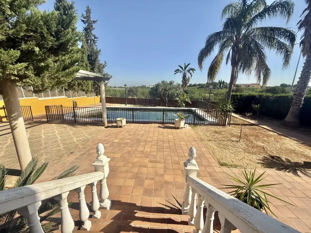 Jardín de Casa o chalet en venta en Mairena del Alcor con Amueblado y Balcón