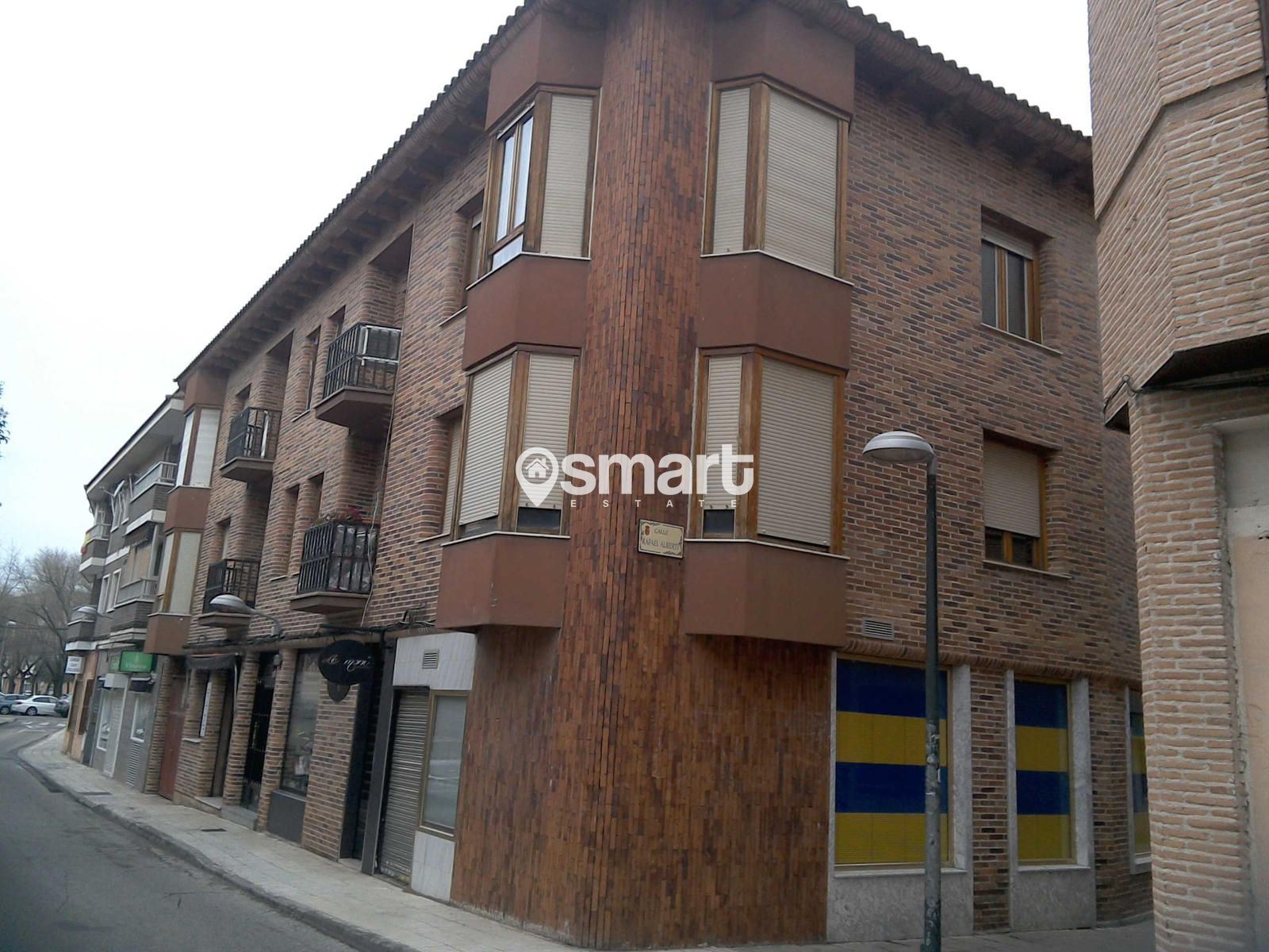 Exterior view of Flat for sale in Pinto  with Terrace and Storage room