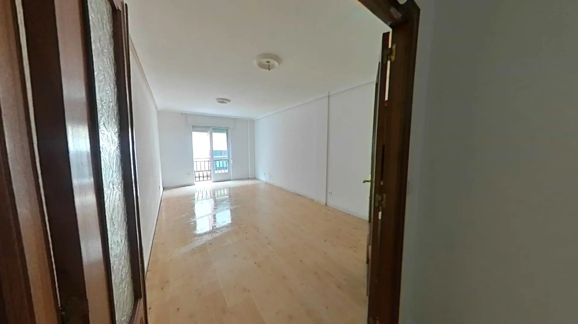 Wohnung zum Verkauf in Benavente mit Heizung, Ofen und Balkon