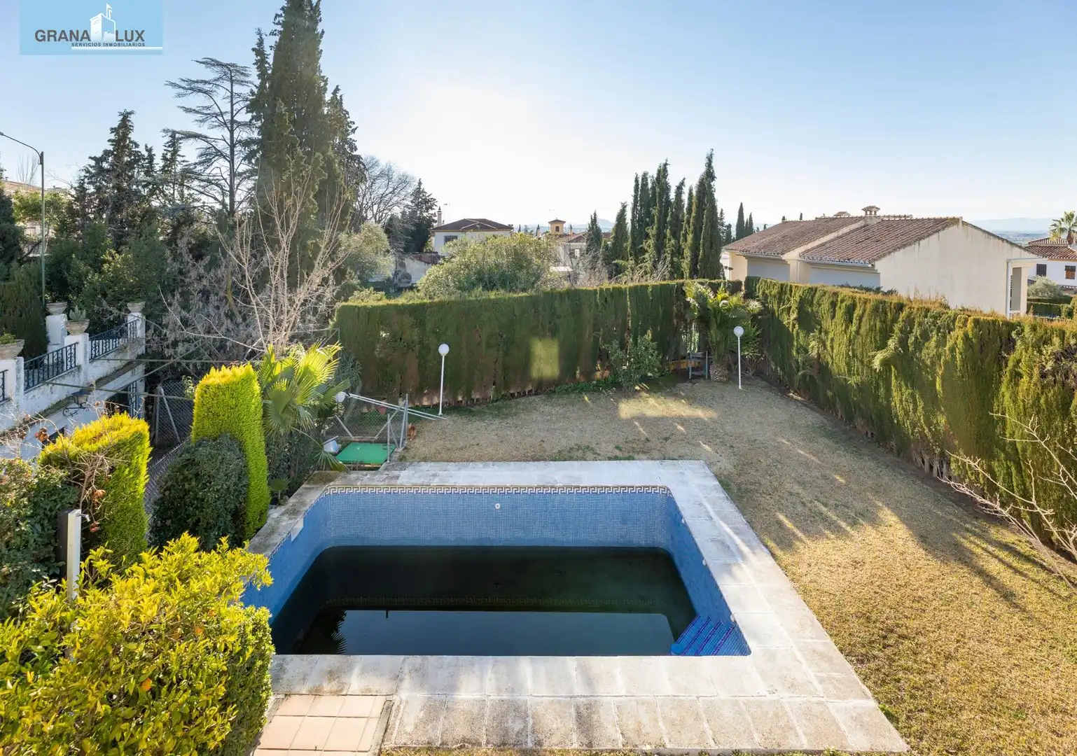 Villa con piscina in vendita a Calle de las Adelfas, imagen 3