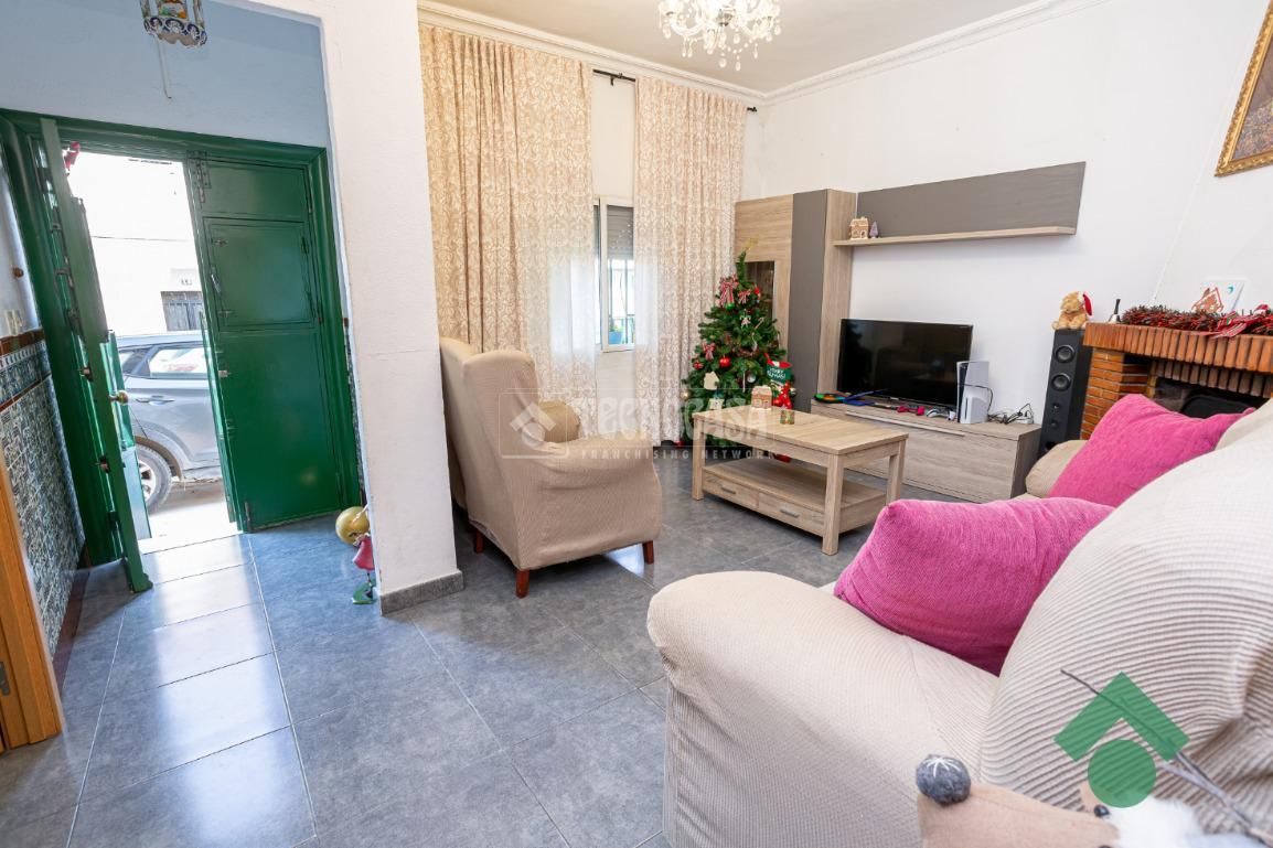 Casa adosada en venta en La Granja - La Colina - Los Pastores