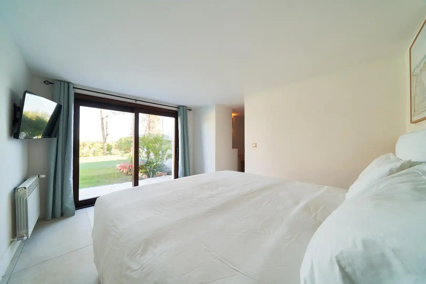 Habitación de Casa o chalet en venta en Marbella con Aire acondicionado, Calefacción y Jardín privado