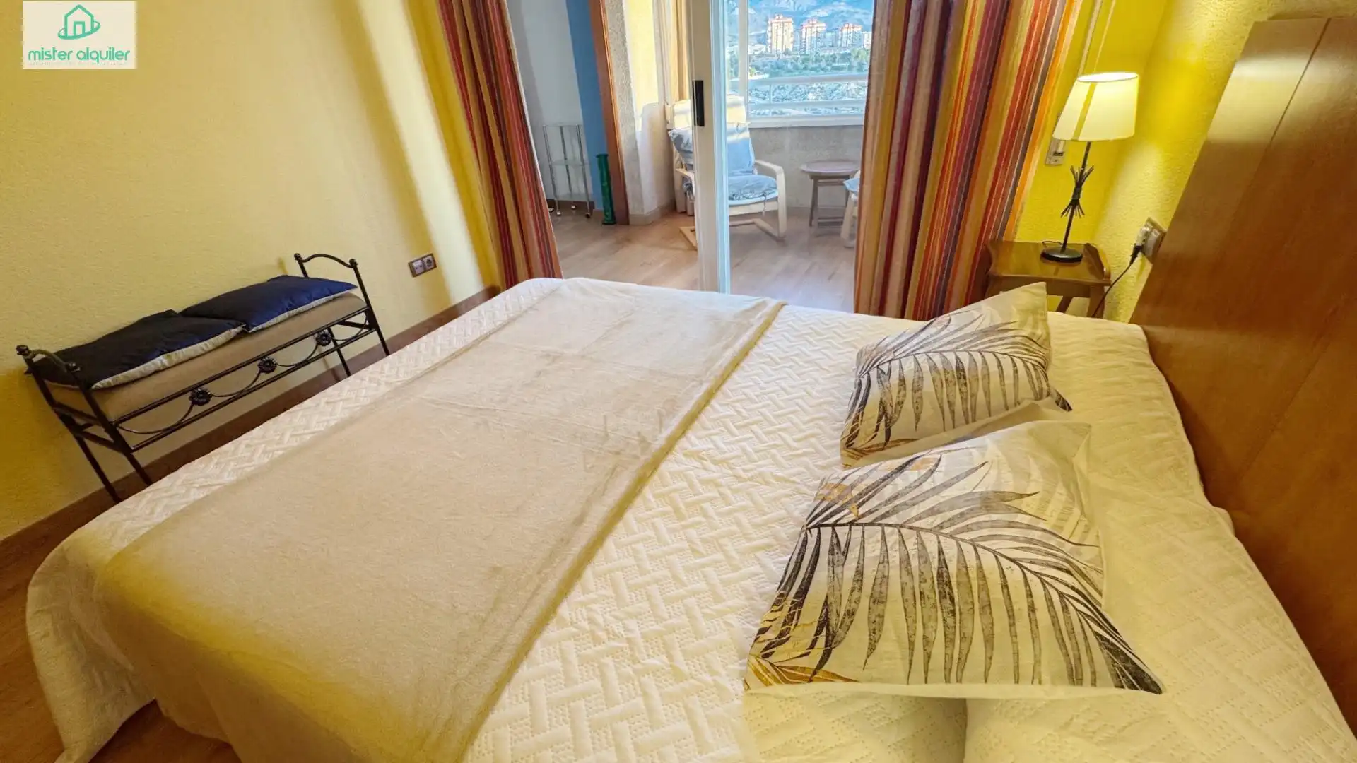 Dormitori de Apartament en venda en El Campello amb Aire condicionat, Calefacció i Jardí privat