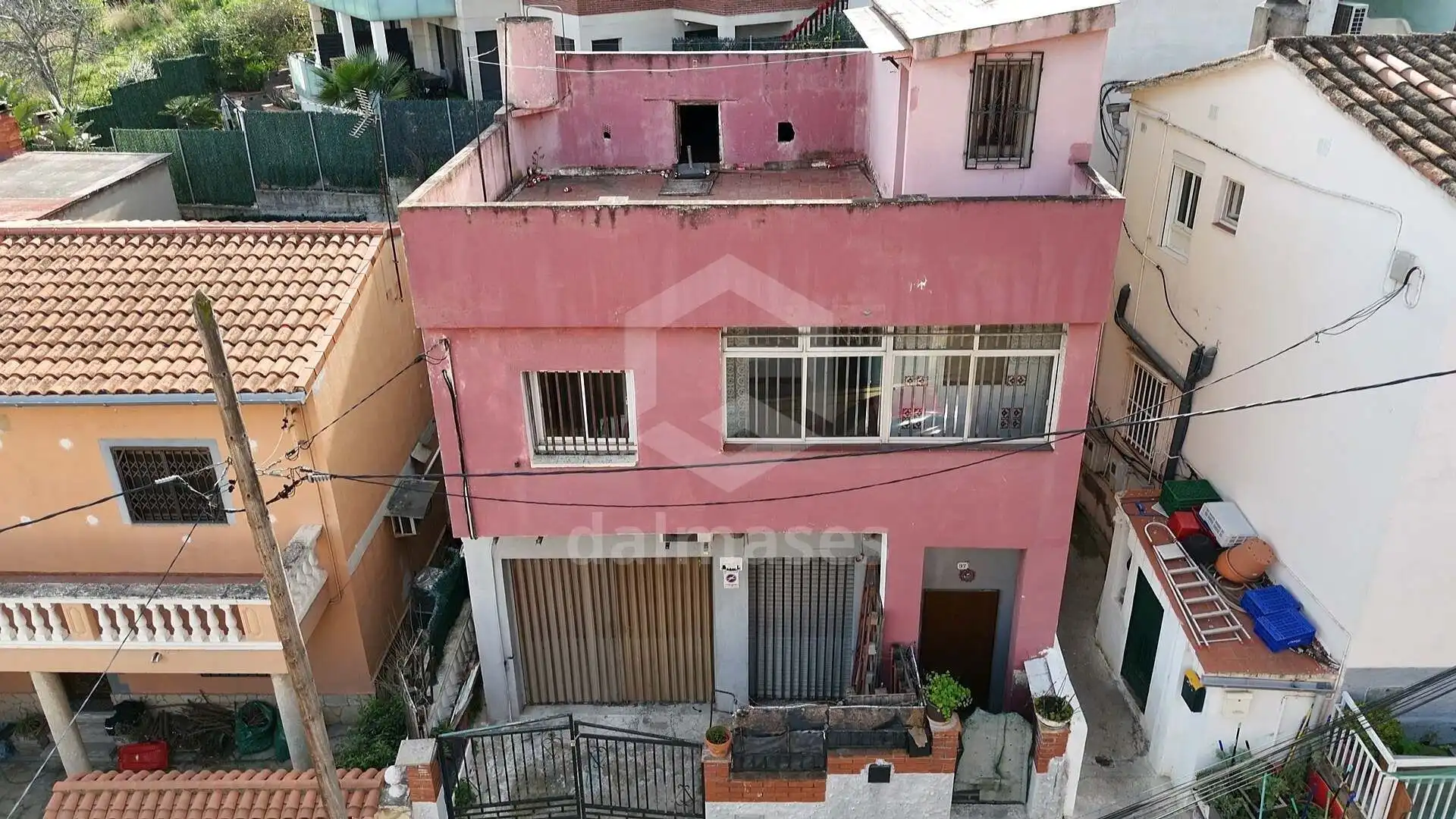 Exterior view of Houses for sale in Sant Vicenç Dels Horts  with Air Conditioner, Terrace and Storage room