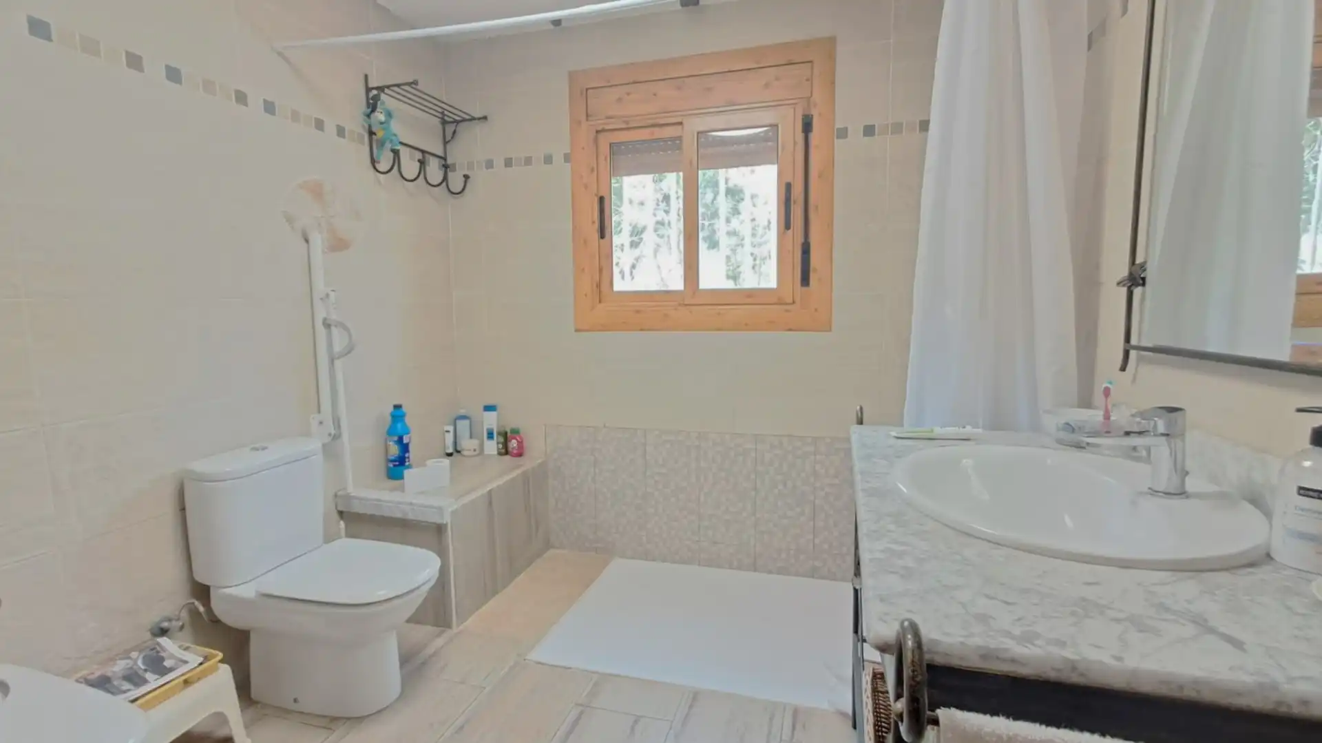 Bany de Casa o xalet en venda en Sant Llorenç Savall amb Calefacció, Jardí privat i Terrassa