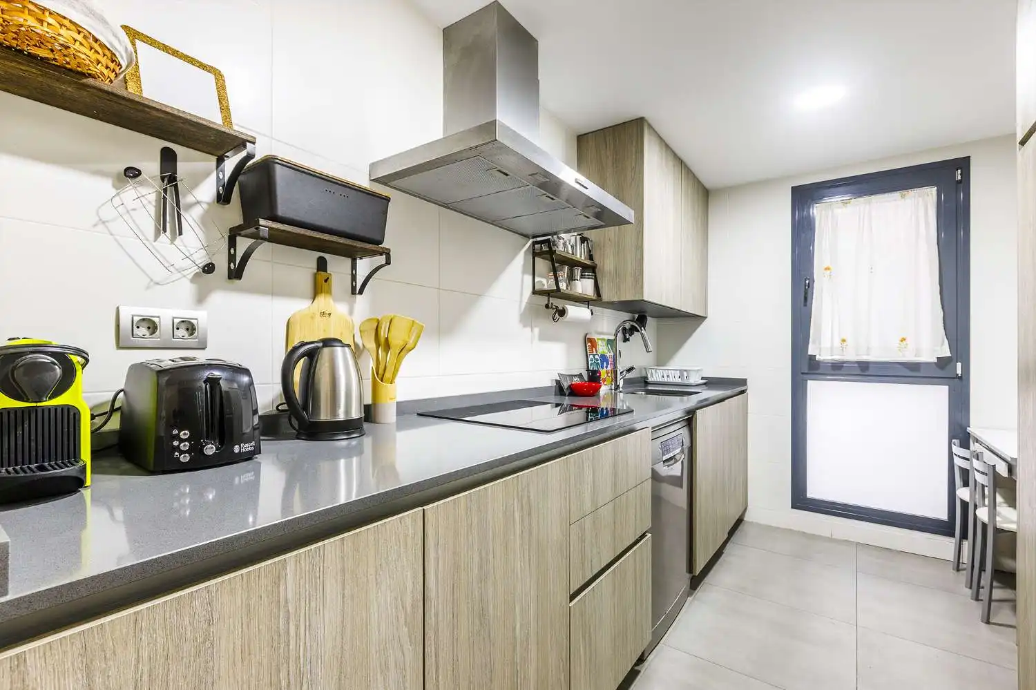 Cocina de Apartamento de alquiler en Vélez-Málaga con Terraza