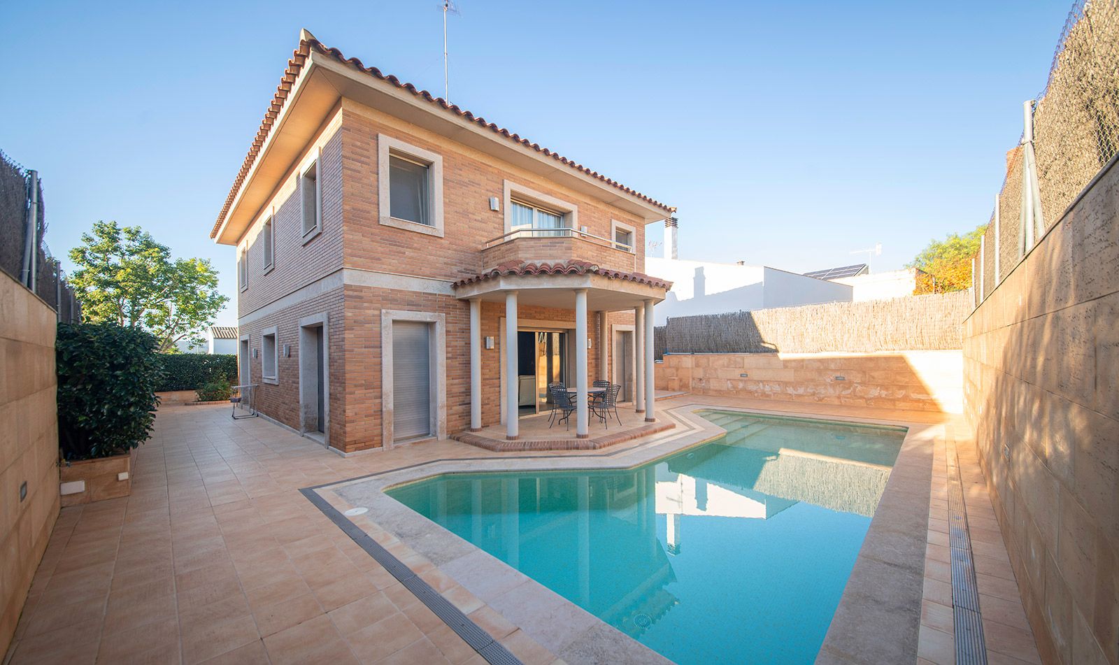 Swimming pool of House or chalet for sale in Vilafranca del Penedès  with Air Conditioner, Heating and Private garden