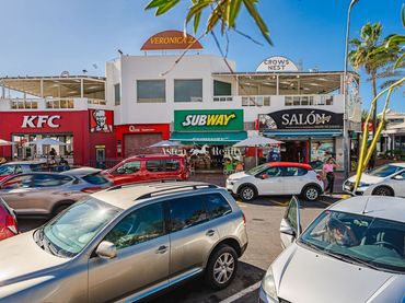 Local comercial en venda a Rafael Lluvina Puig 4