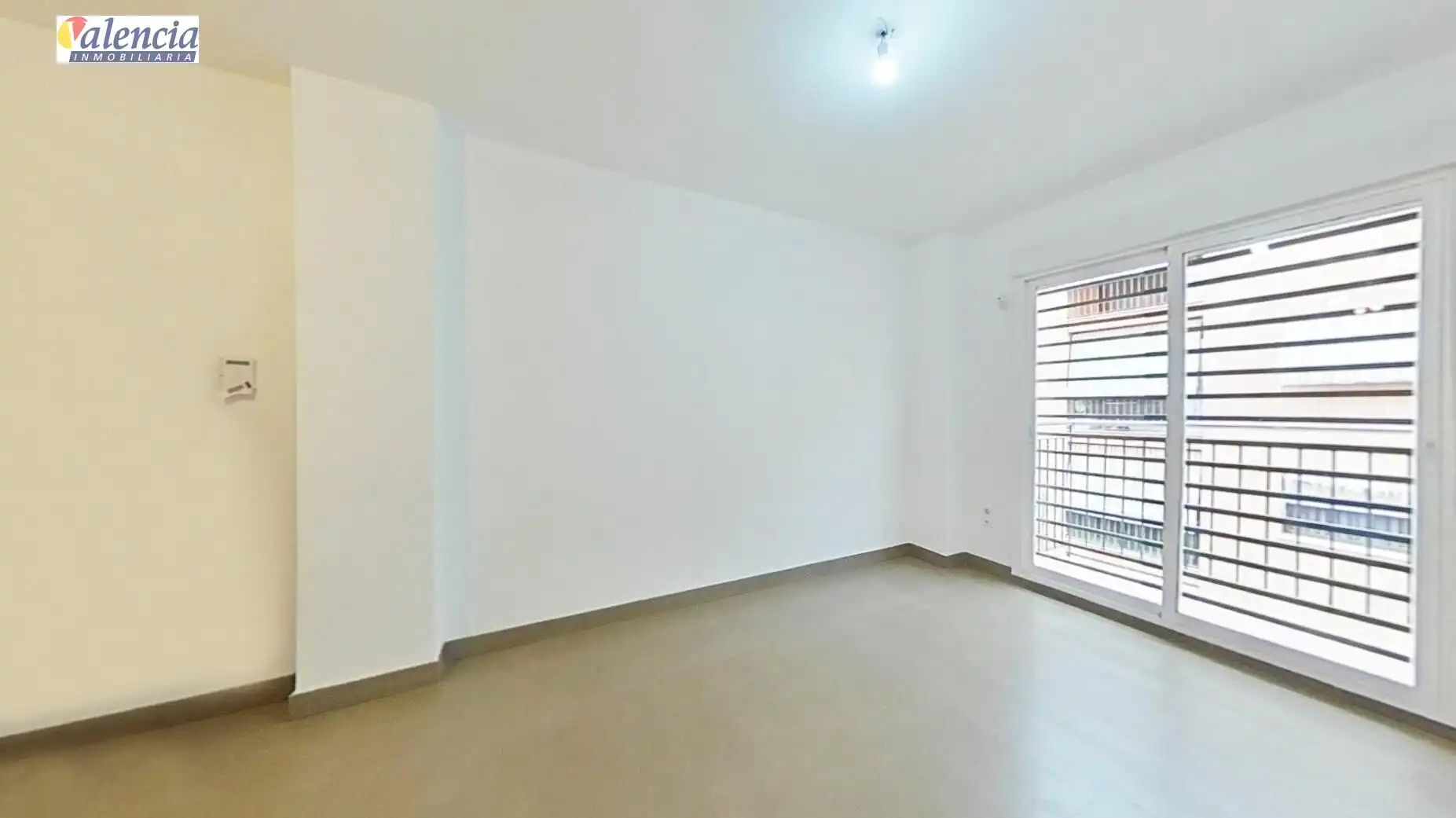 Bedroom of Apartments for sale in Paterna