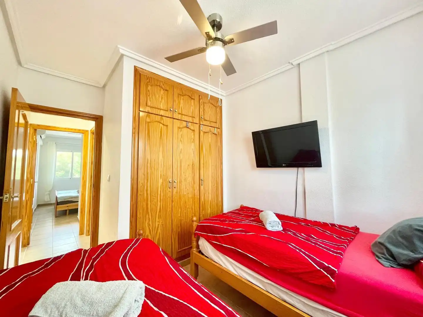 Habitación de Casa o chalet de alquiler en Pilar de la Horadada con Aire acondicionado, Terraza y Piscina