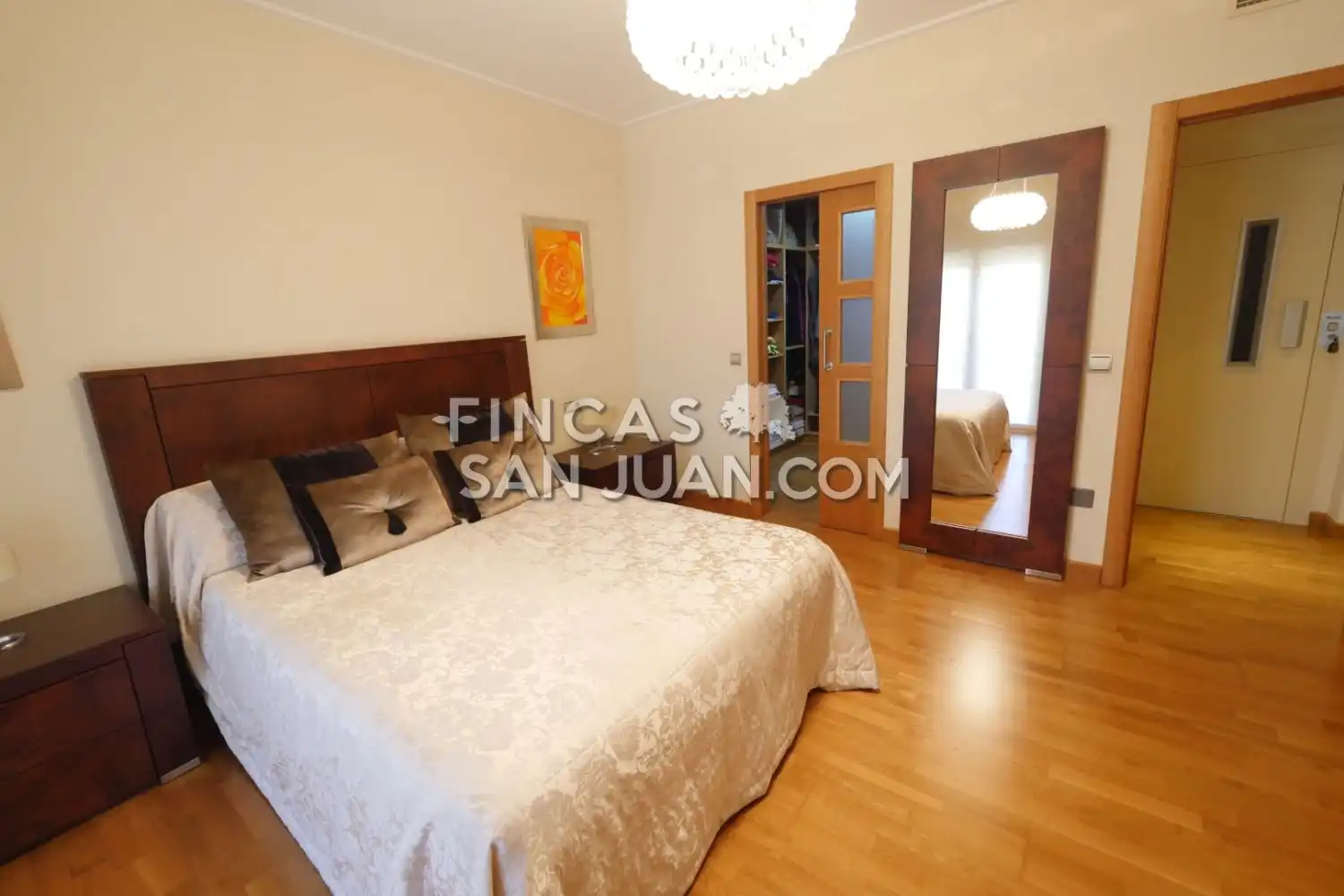 Dormitori de Casa o xalet en venda en Orihuela amb Jardí privat, Terrassa i Traster