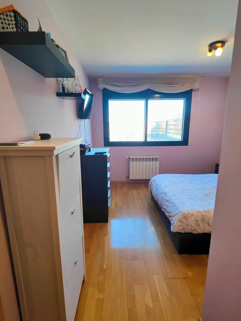 Schlafzimmer von Wohnung zum Verkauf in Valdemoro mit Klimaanlage, Parkett und Abstellraum
