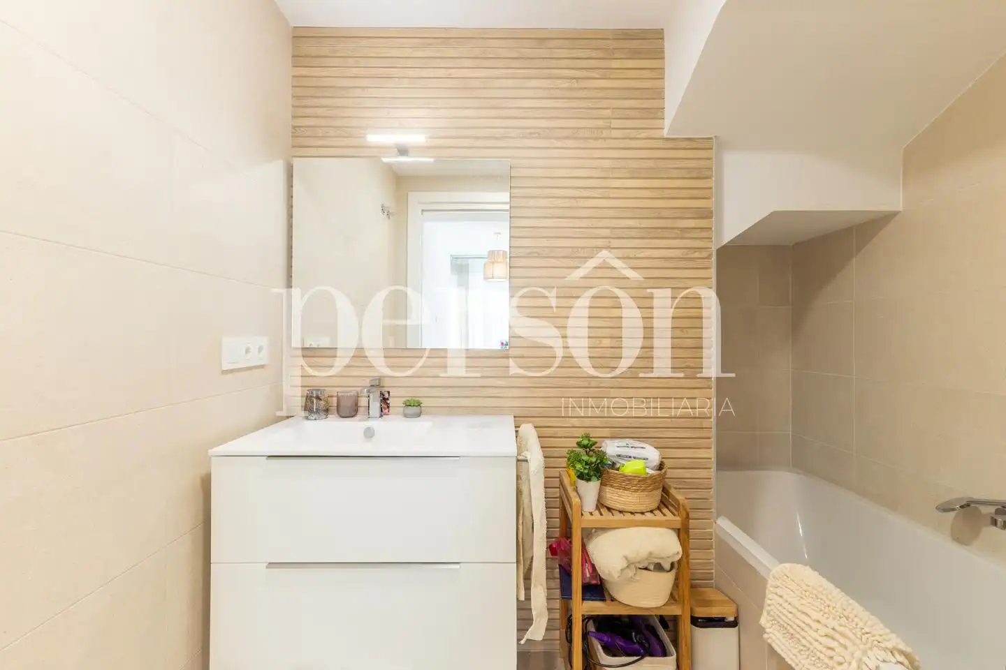Baño de Ático en venta en Torrent con Aire acondicionado, Terraza y Trastero