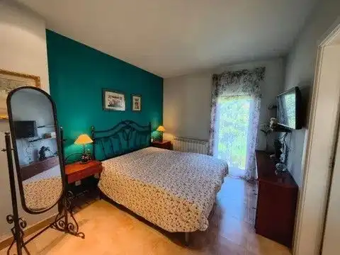 Dormitori de Casa adosada en venda en Pals amb Aire condicionat, Calefacció i Jardí privat