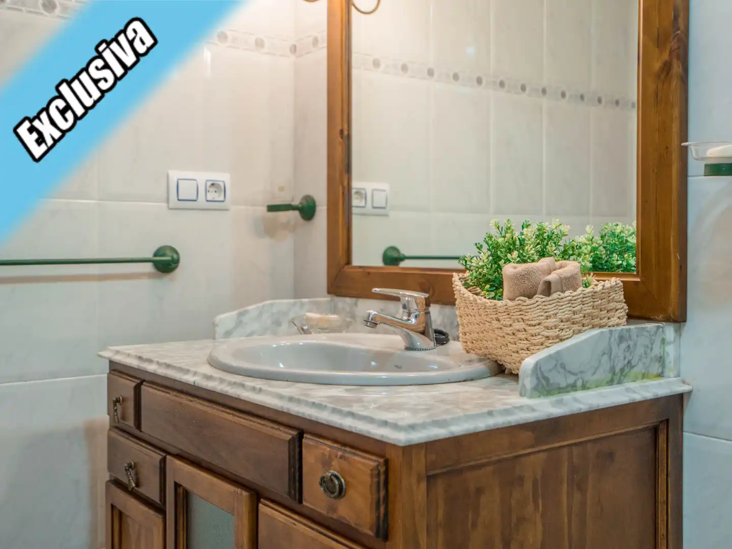 Baño de Dúplex en venta en Santoña con Calefacción, Parquet y Terraza