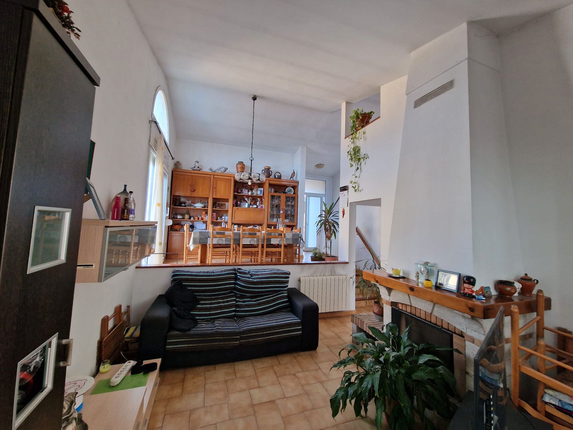 Sala de estar de Casa o chalet en venta en Montmeló con Calefacción y Jardín privado