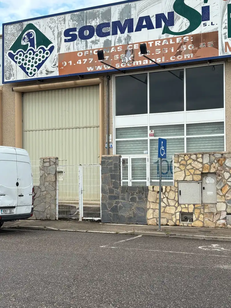 Industrial building for sale in INDUSTRIA 126