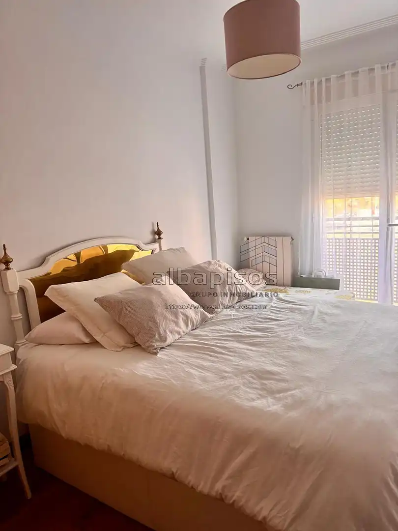 Habitación de Apartamento en venta en Albacete con Aire acondicionado, Calefacción y Amueblado