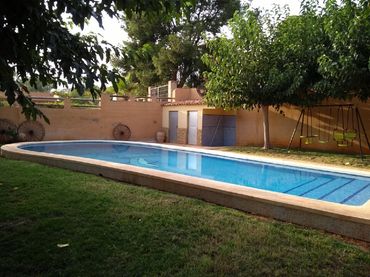 Villa con piscina in vendita a Borriol