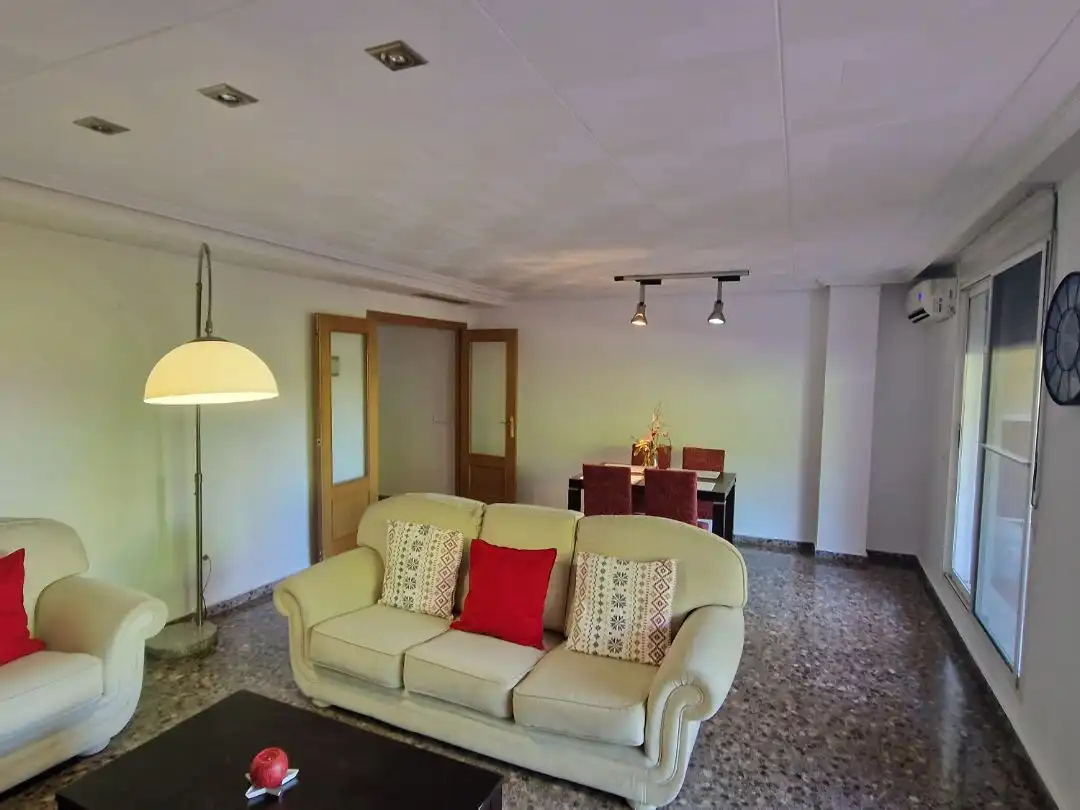 Wohnung mit Aufzug zur Miete in Font de la cabilda 6, imagen 4