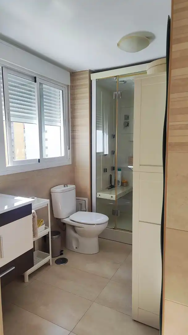 Bathroom of Apartments for sale in Torremolinos  with Air Conditioner and Furnished