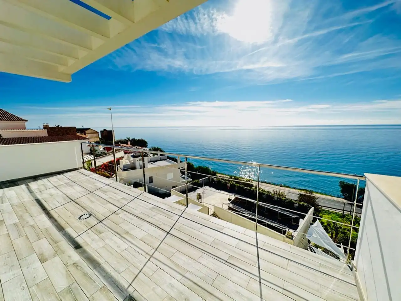 Terrassa de Casa o xalet en venda en Nerja amb Aire condicionat, Jardí privat i Traster