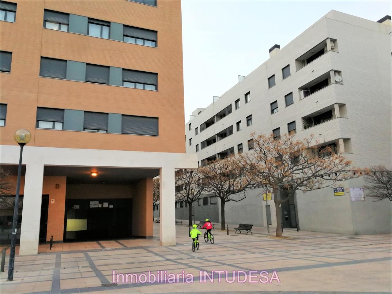 Vista exterior de Garatge en venda en Tudela