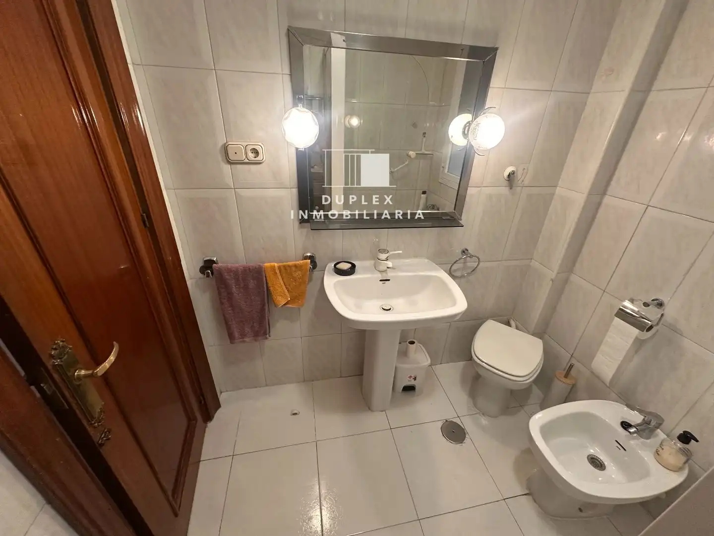 Bany de Pis de lloguer en Cuenca amb Calefacció i Terrassa