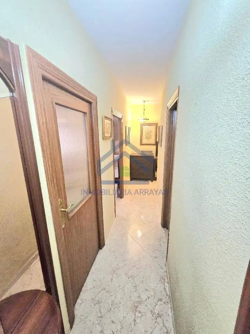 Flat for sale in Granada  with Air Conditioner