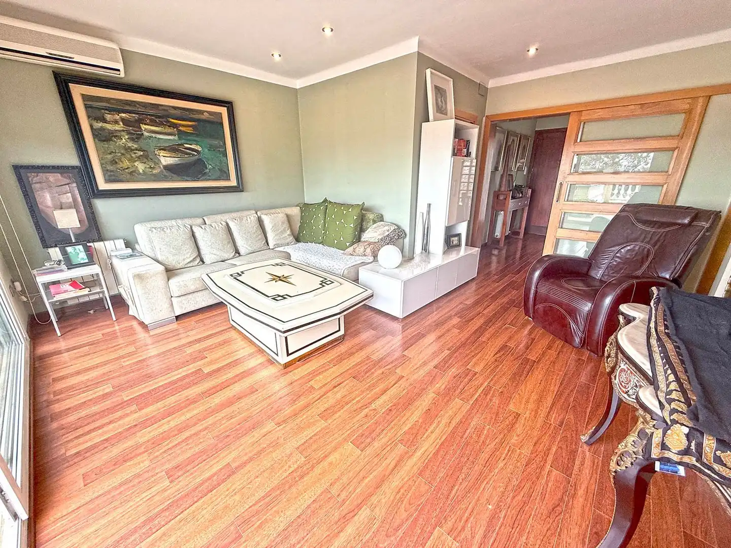 Sala d'estar de Casa o xalet en venda en Roses amb Aire condicionat, Calefacció i Jardí privat
