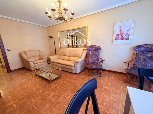 Piso en Alquiler en Ledesma en Carmelitas