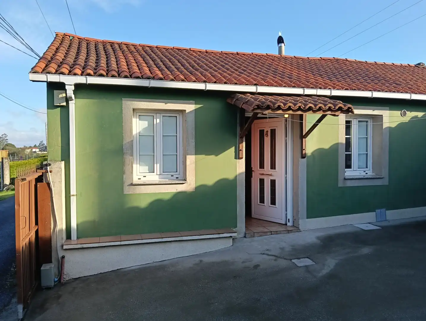Vista exterior de Casa o chalet en venta en Vilasantar con Calefacción y Trastero