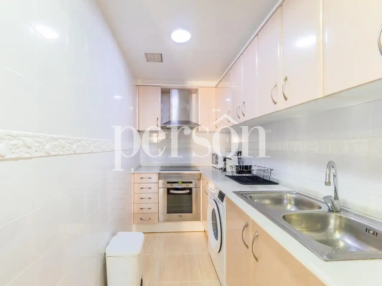 Kitchen of Flat for rent in Ciutat Vella 