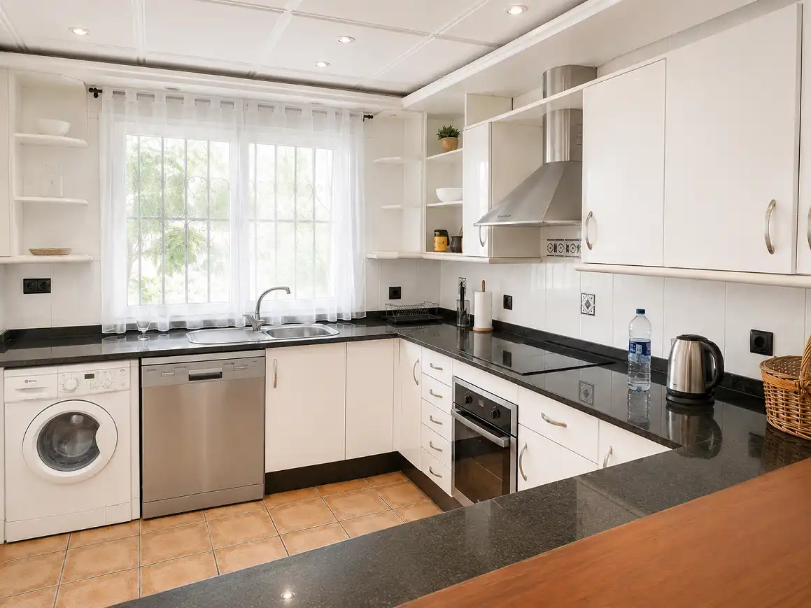 Kitchen of Houses for rent in La Nucia  with Air Conditioner, Terrace and Swimming Pool