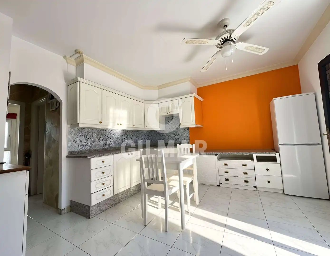 Cocina de Piso en venta en Arona con Terraza, Amueblado y TV