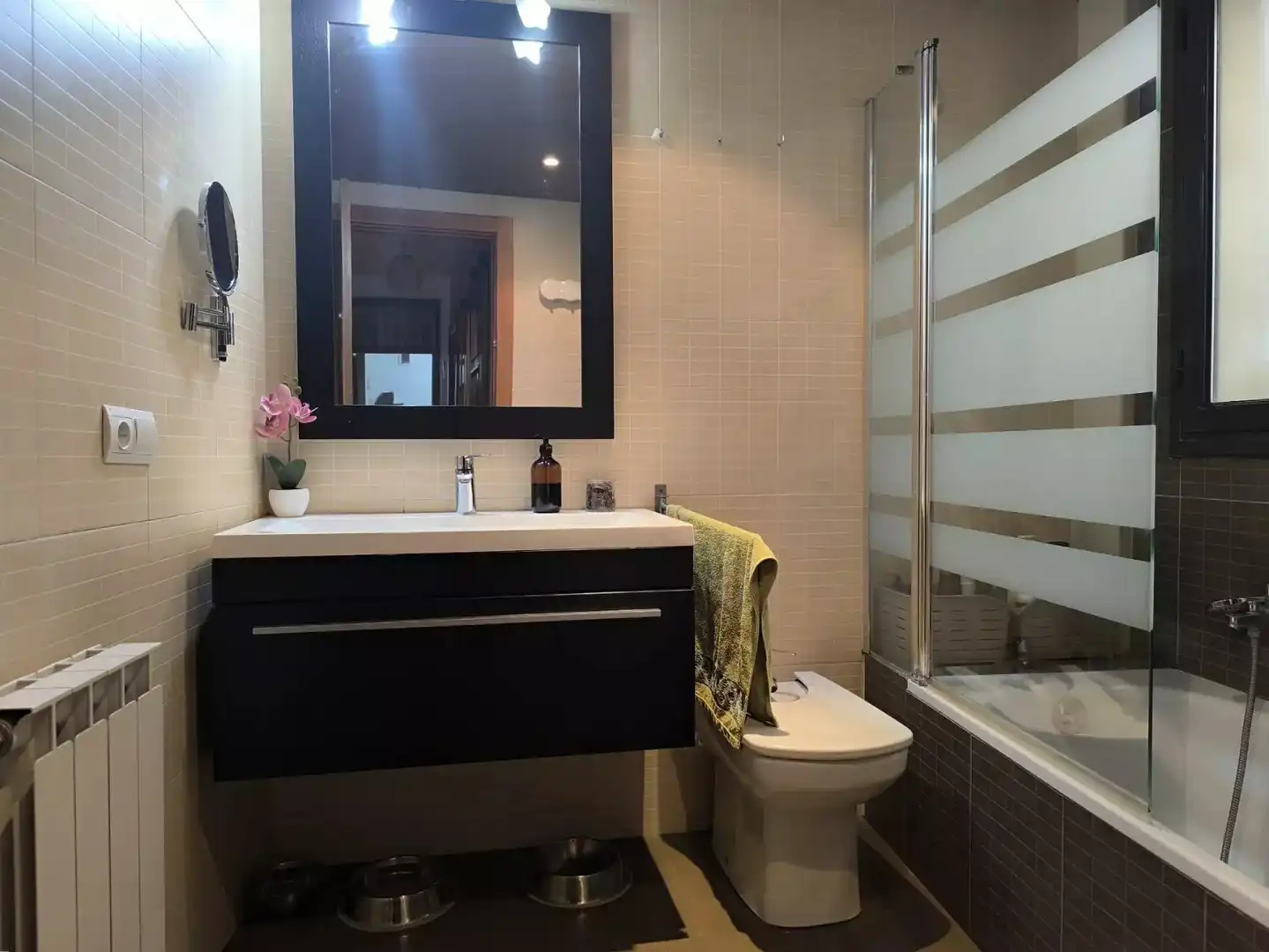 Badezimmer von Wohnung zum Verkauf in Tordera mit Klimaanlage, Heizung und Parkett