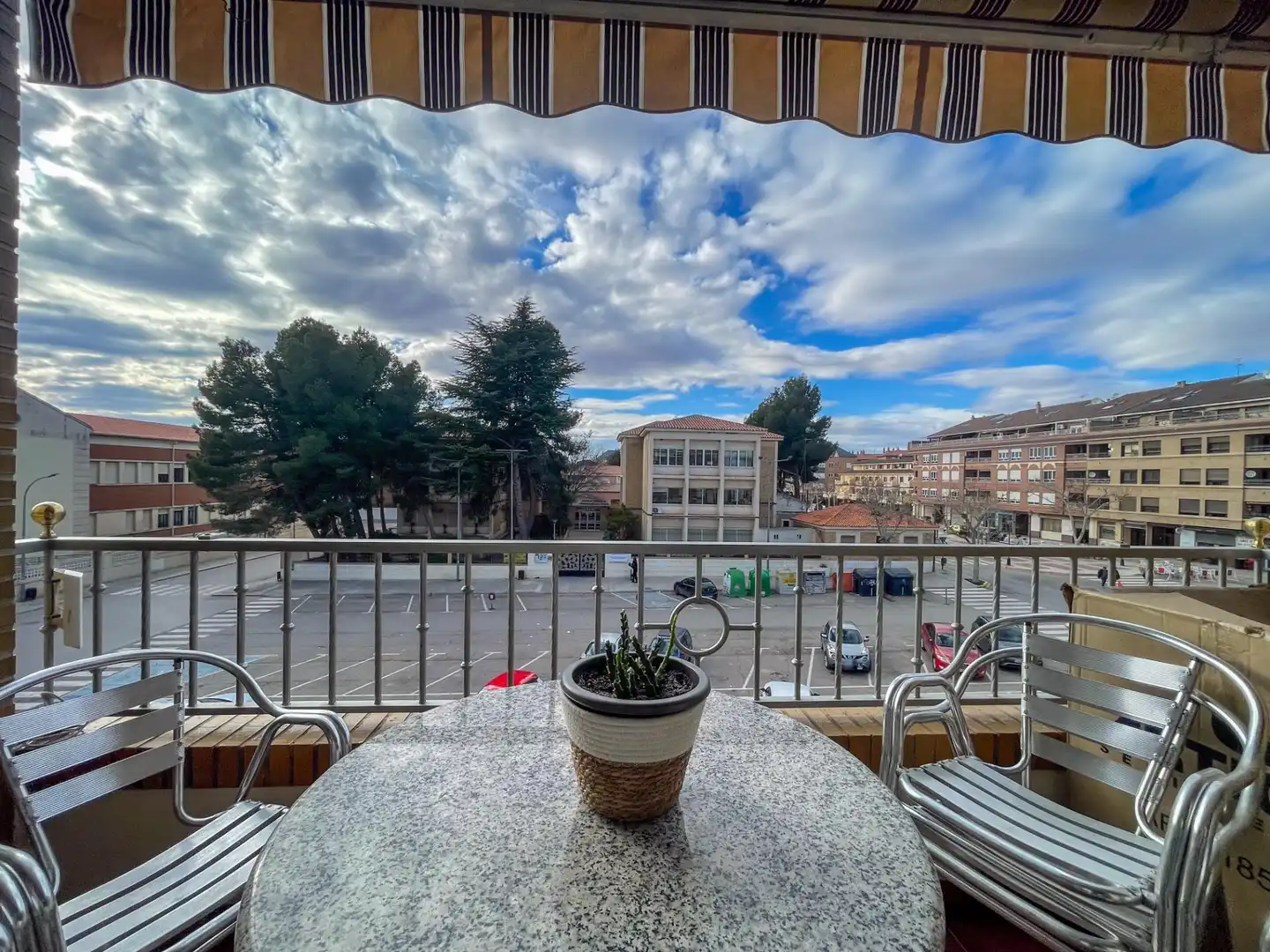 Flat for rent in Plaza JUAN GRANDIA, Requena