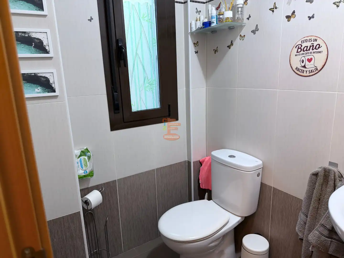 Bathroom of Houses for sale in Zaragoza  with Air Conditioner, Heating and Private garden