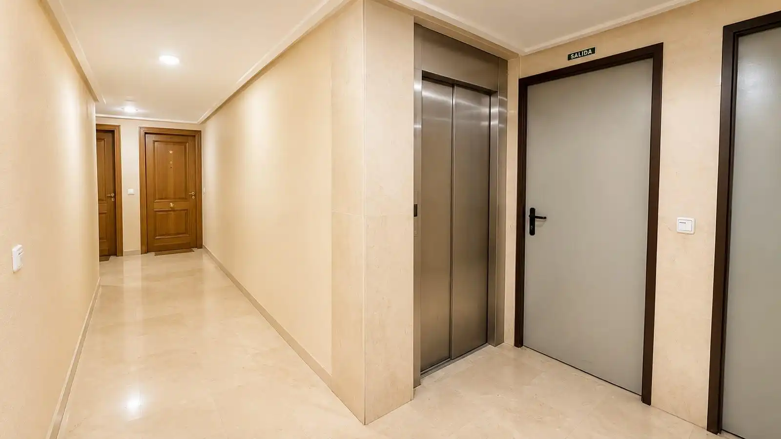 Piso en venta en Valencia con Aire acondicionado, Calefacción y Jardín privado