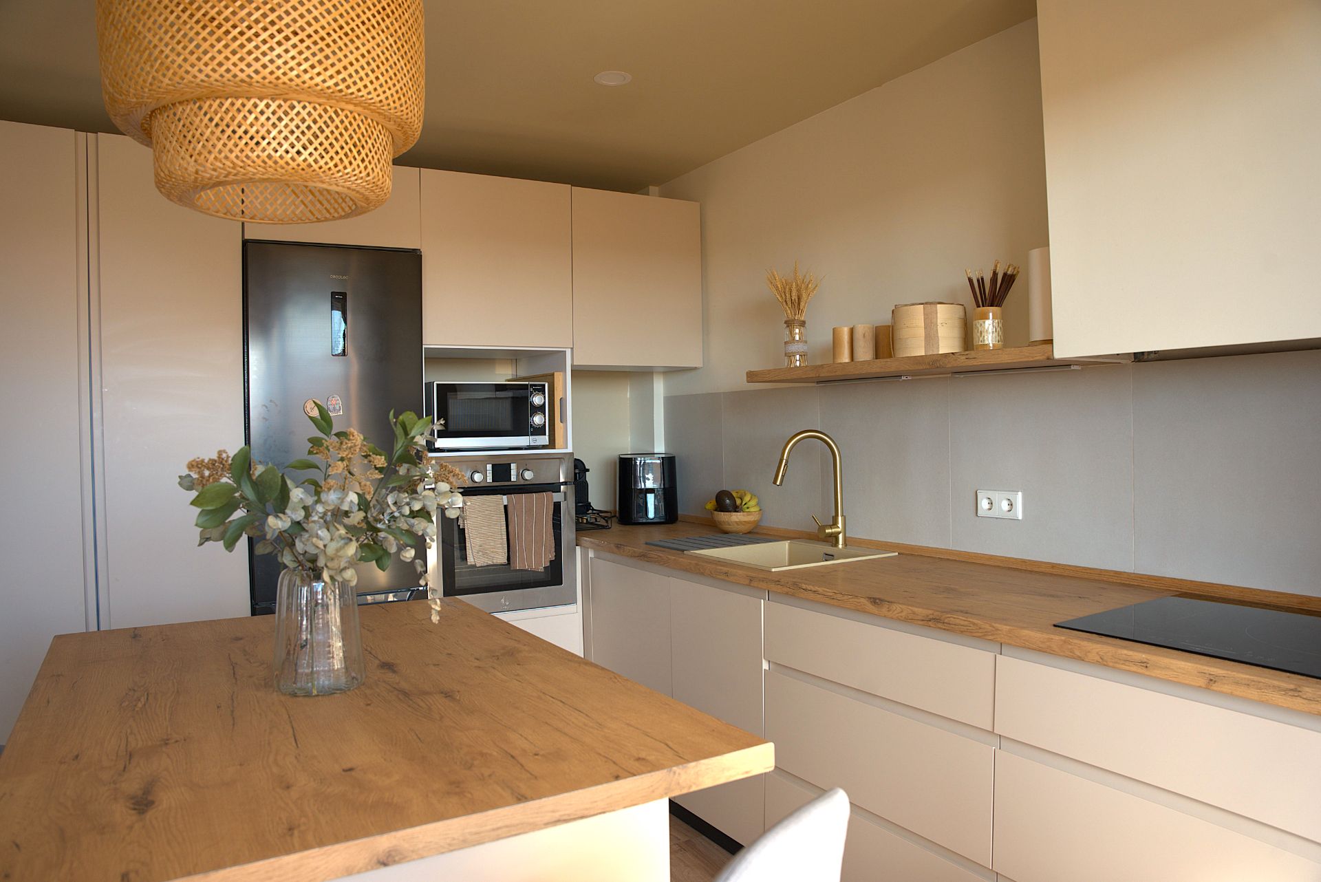 Kitchen of Flat for sale in Boadilla del Monte  with Air Conditioner, Heating and Terrace